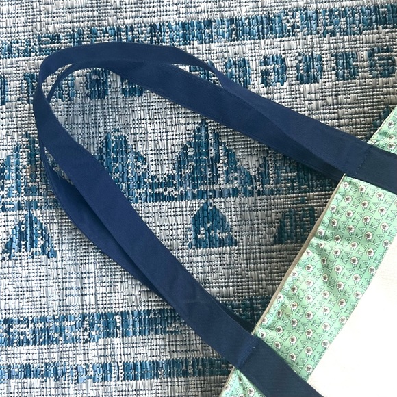 Vineyard Vines Canvas Tote Mid-Size Navy Blue Good Condition - Picture 12 of 16
